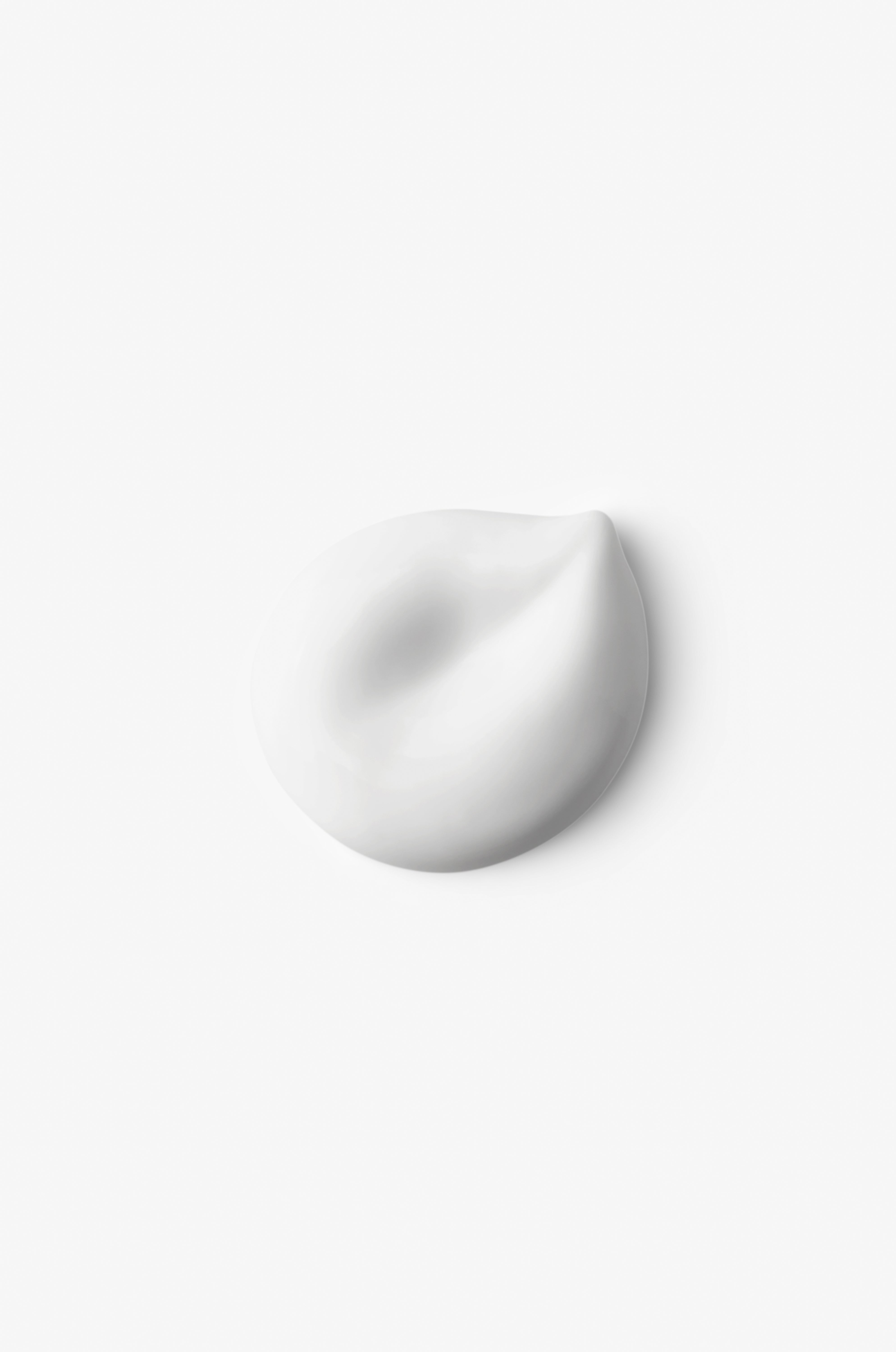 Displays a white droplet of the countertime tetrapeptide supreme cream.