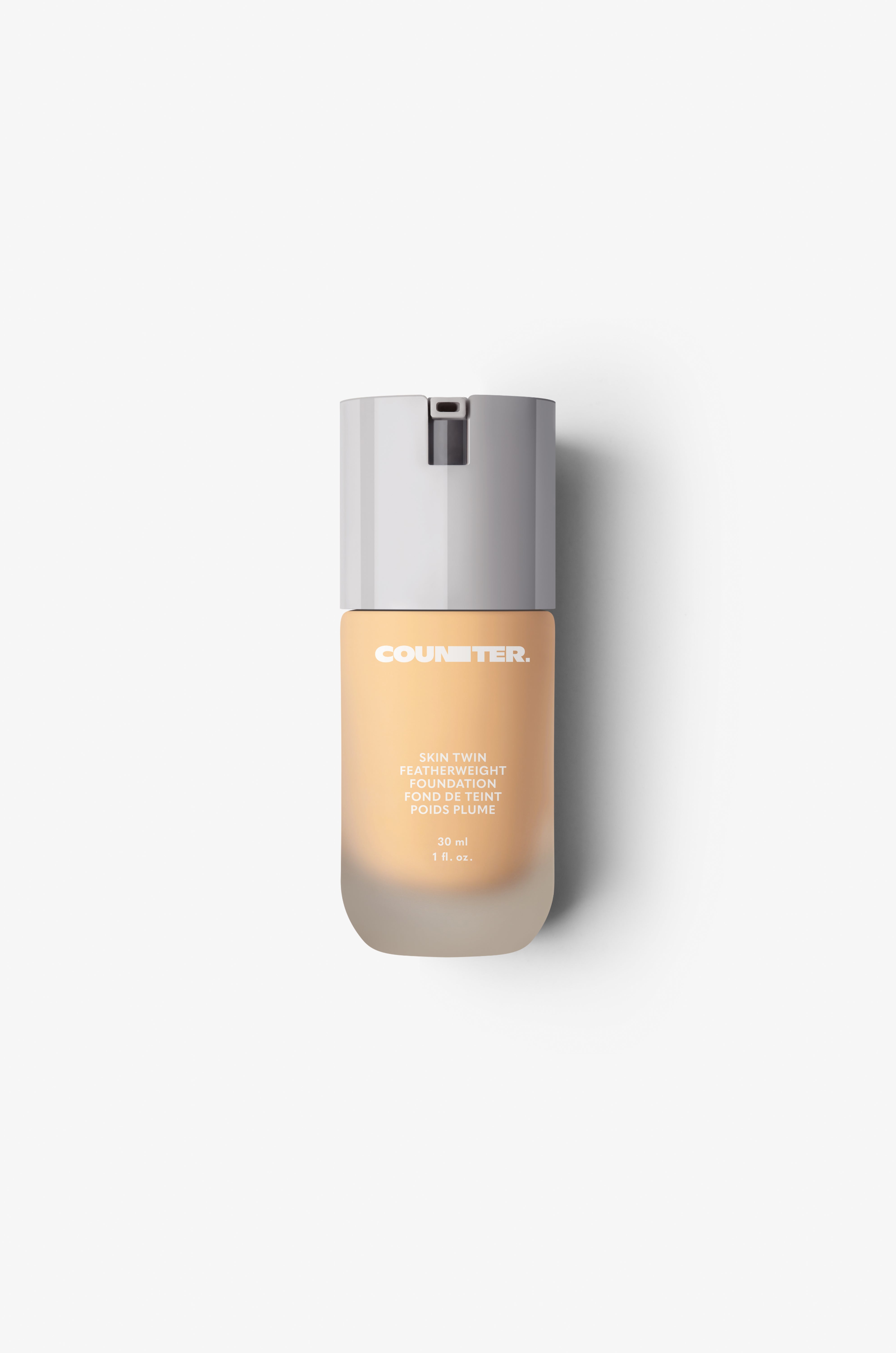 Displays the glass bottle and white lid with foundation shade 160.