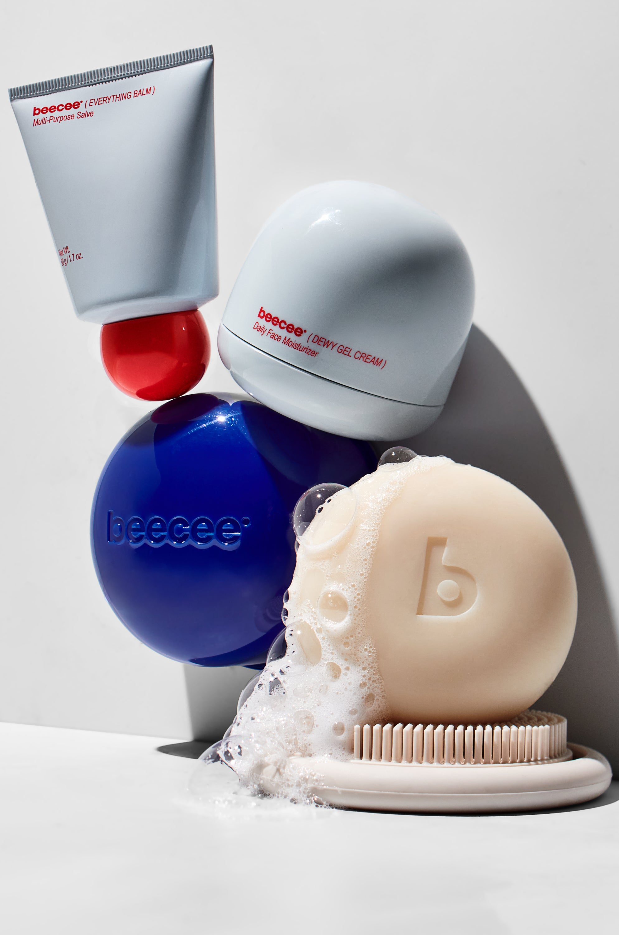 beecee in Residence Set